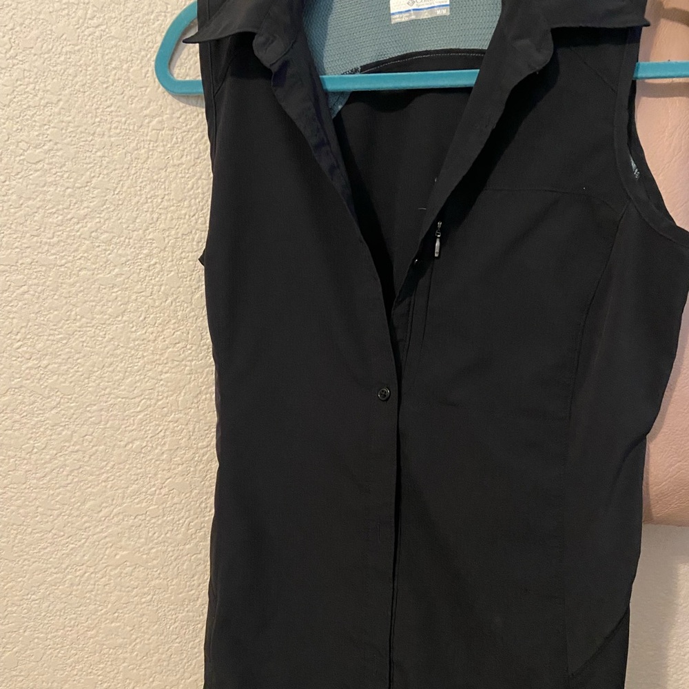Columbia hiking shirt